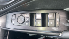 Nissan Qashqai 1.3 DiG-T MH N-Connecta 5dr Petrol Hatchback